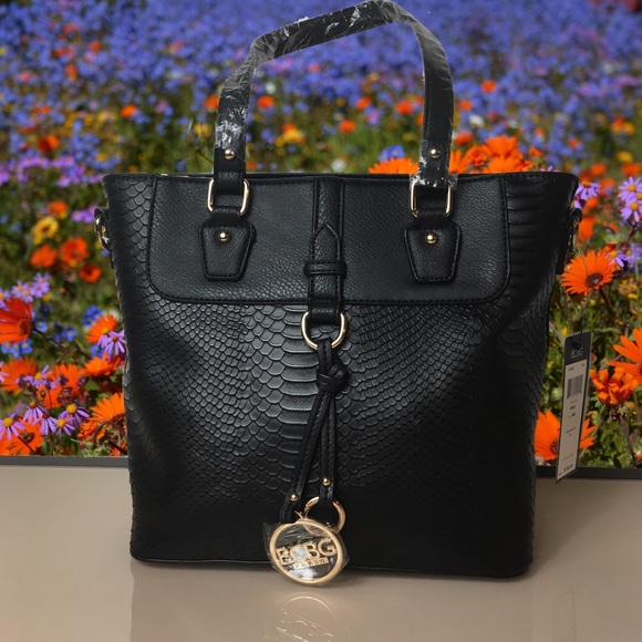 BCBG Handbags - LAST ONE BCBG 5⭐️rated Croc Embossed Tote